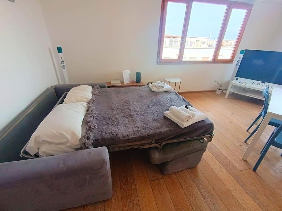 10 Min To Center Luxury Panoramic Penthouse Lejlighed