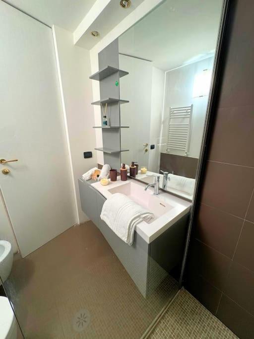 10 Min To Center Luxury Panoramic Penthouse Lejlighed *